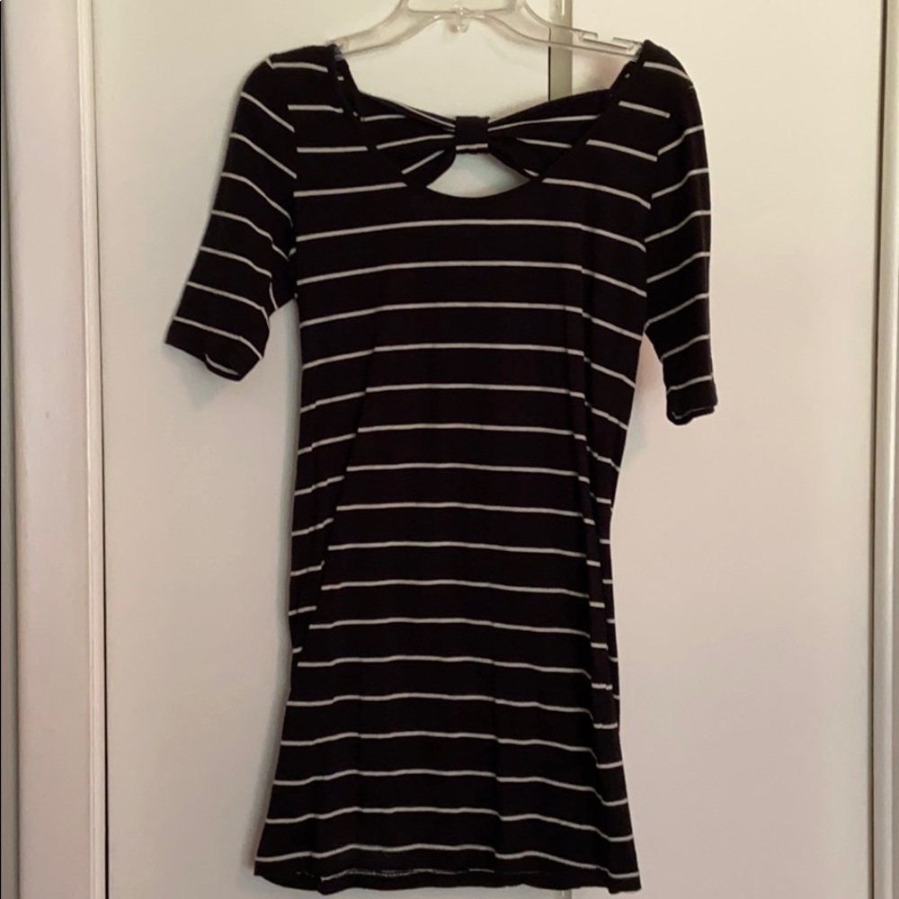 Striped Bodycon dress, bow back, Size M